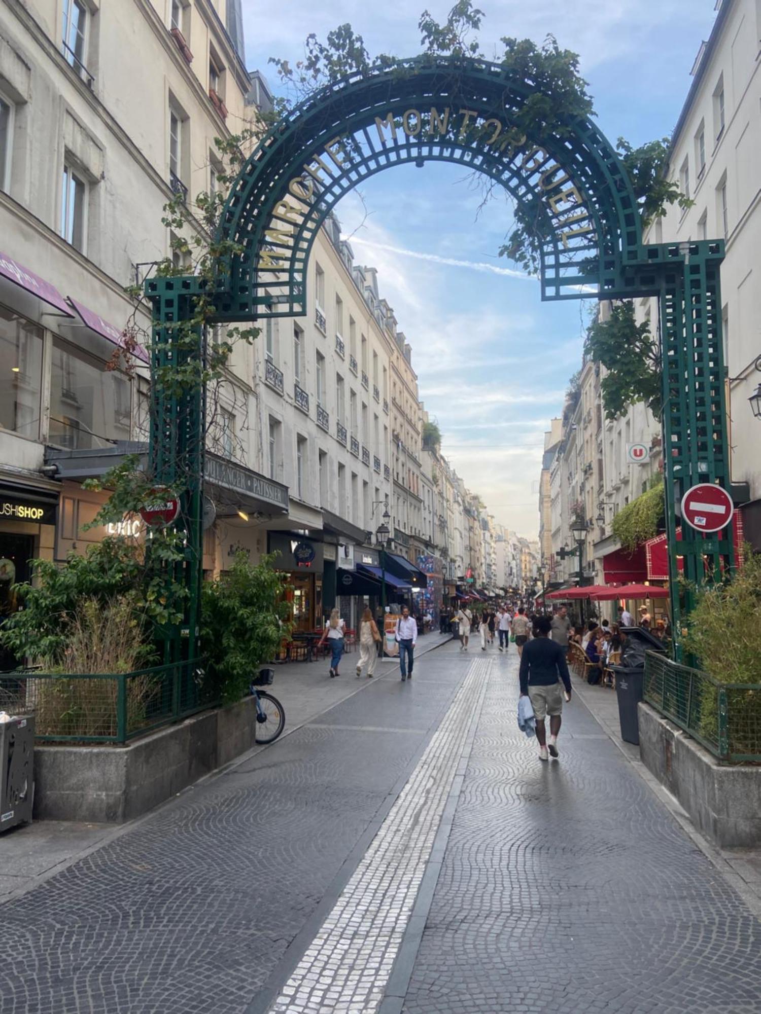 Appartement Rue Montorgueil Parijs